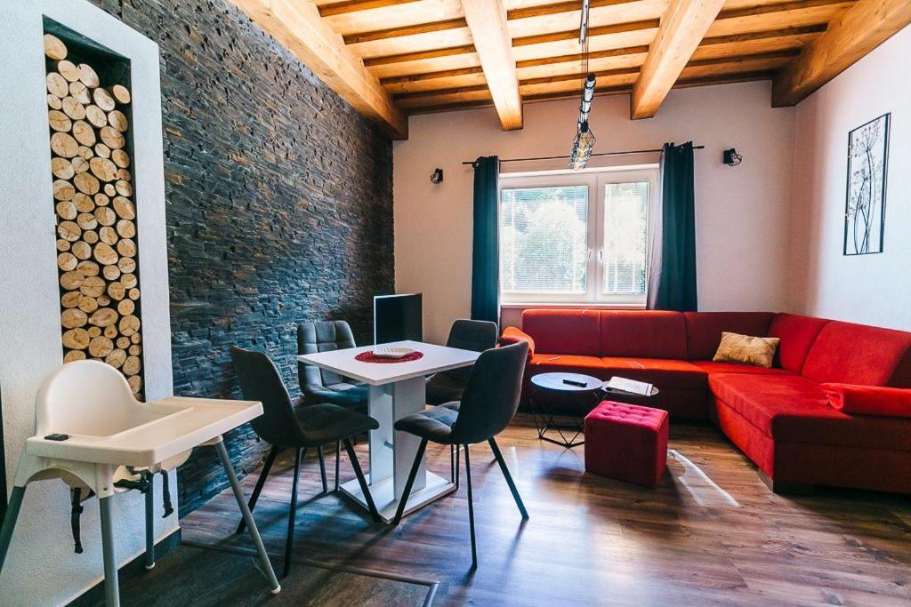 Apartmany Pri Jaskyni - Bystrá Esterno foto