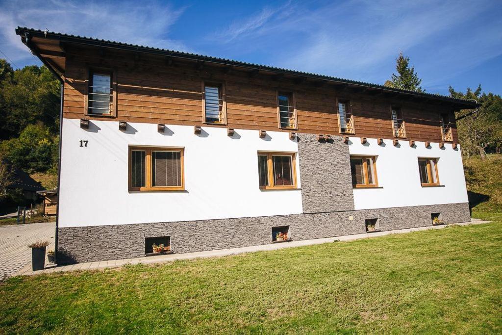 Apartmany Pri Jaskyni - Bystrá Esterno foto